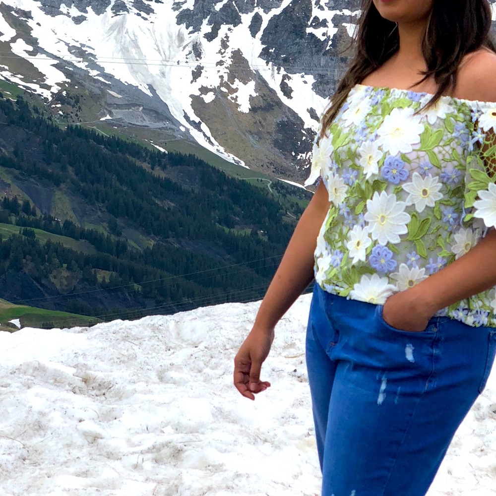 Cut work stylish crop top / off shoulder top